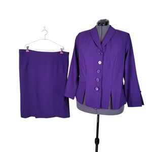 Roamans Skirt Suit Size 18W Purple Slit Front Slit Cuffs Kick Pleat Pull On New